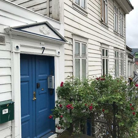 Urban Hostel Bryggen Bergen Exterior photo